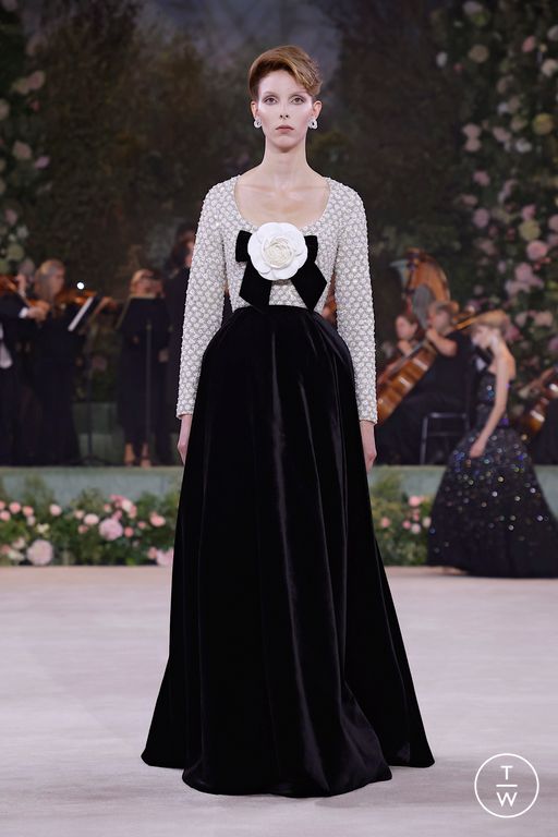 SS26 Richard Quinn Look 6