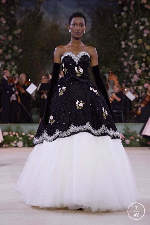 SS26 Richard Quinn Look 12