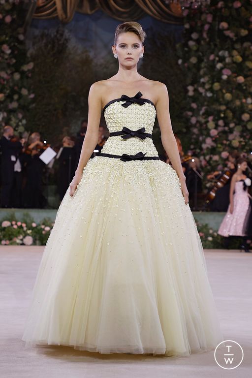 SS26 Richard Quinn Look 16