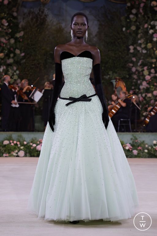 SS26 Richard Quinn Look 21