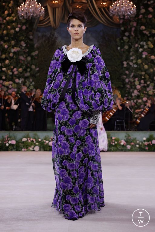 SS26 Richard Quinn Look 24