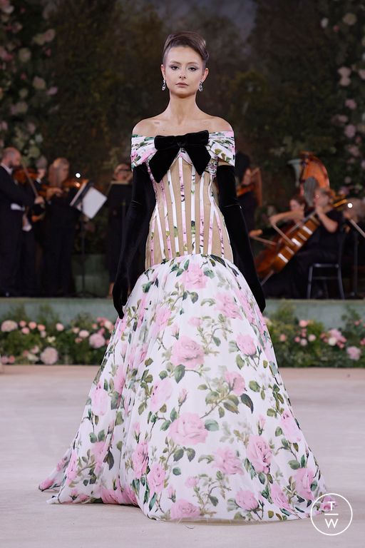 SS26 Richard Quinn Look 30