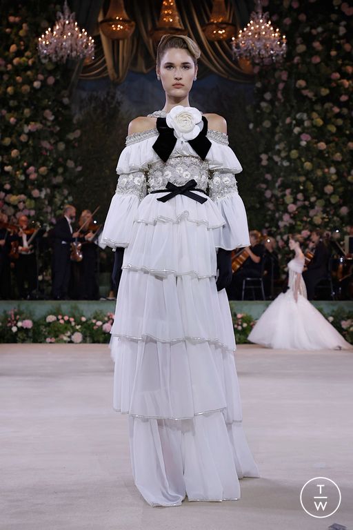 SS26 Richard Quinn Look 49