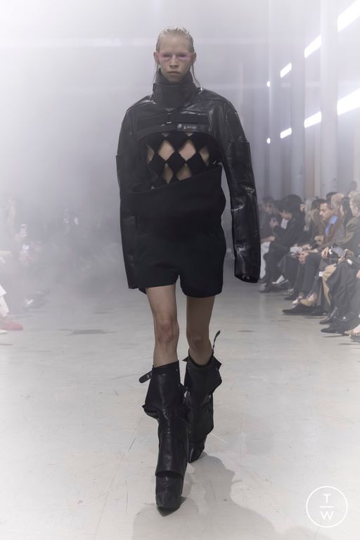 FW26 Rick Owens Look 17