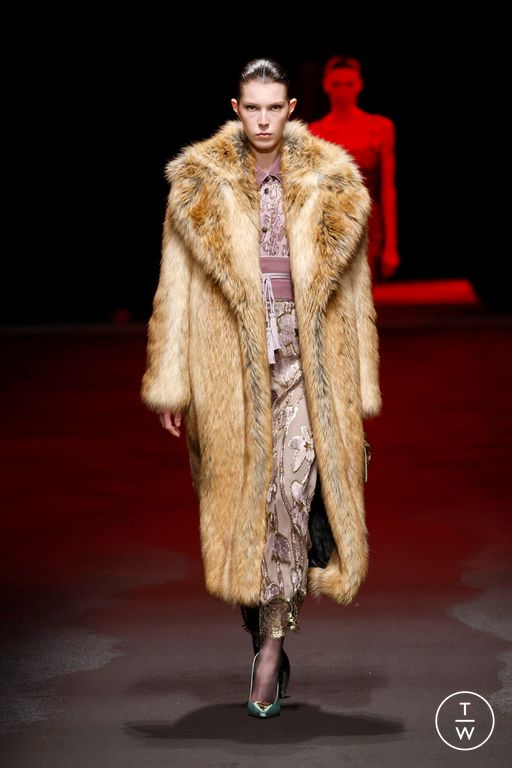 FW25 Roberto Cavalli Look 16