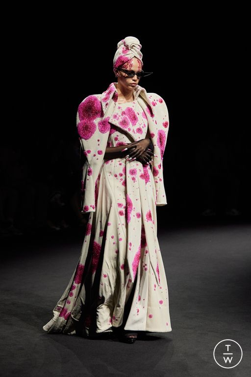 FW25 Robert Wun Look 11