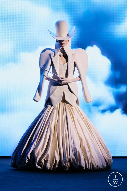 SS26 Robert Wun Look 7