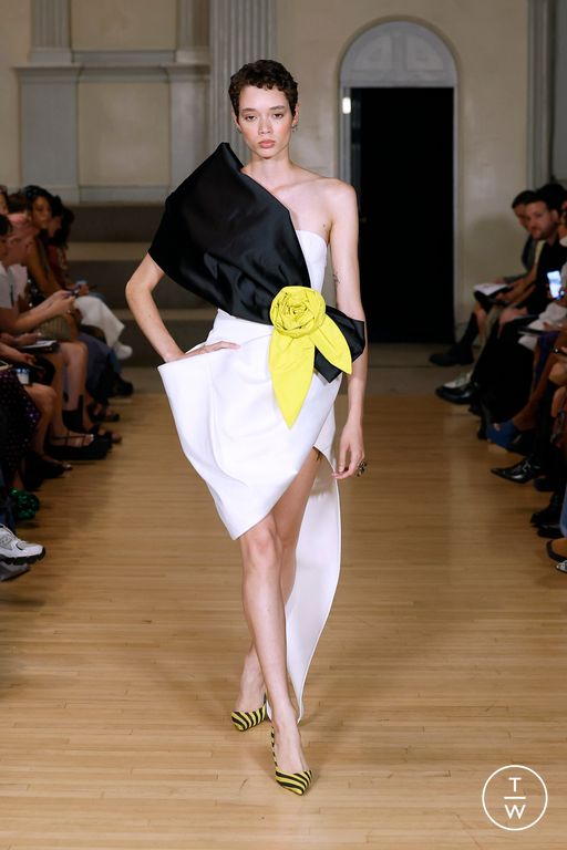 Spring-Summer 2025 Ronald Van Der Kemp Look 7