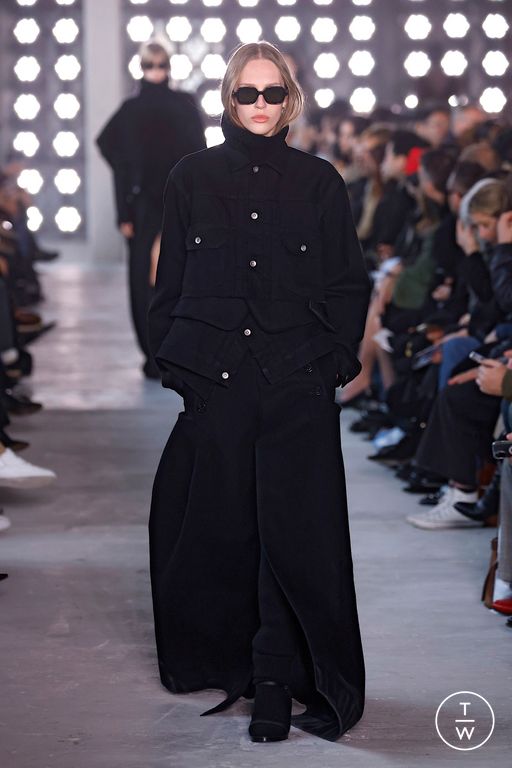 FW25 Sacai Look 30