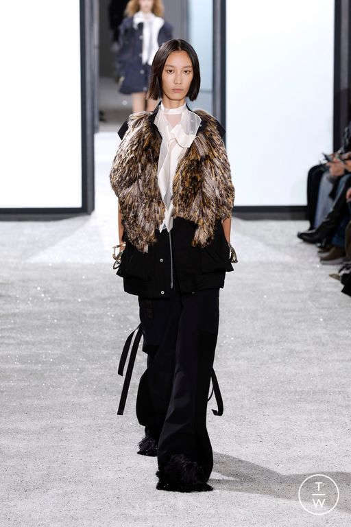 Spring-Summer 2025 Sacai Look 10