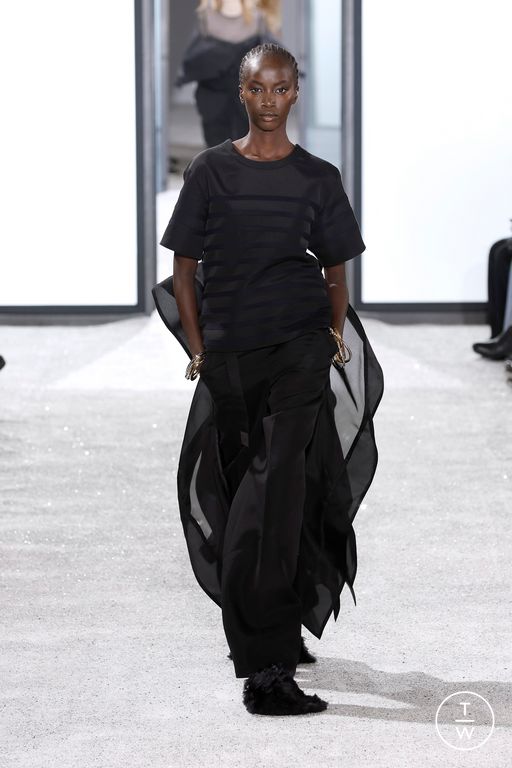 Spring-Summer 2025 Sacai Look 36