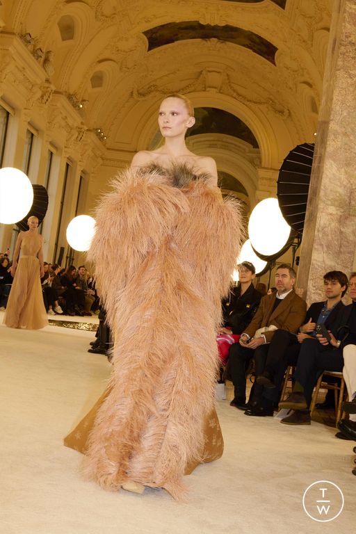 SS25 Schiaparelli Look 9
