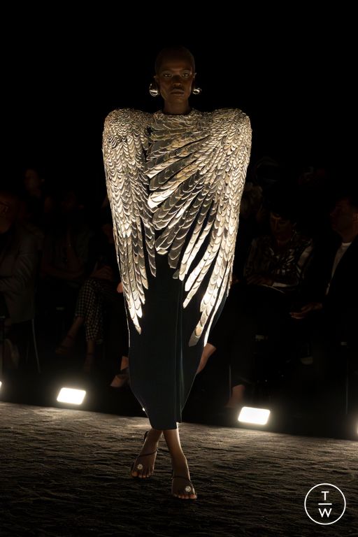 FW24 Schiaparelli Look 1