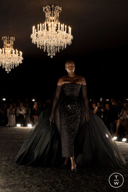FW24 Schiaparelli Look 15