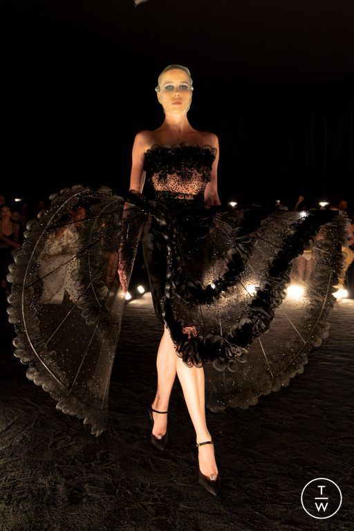FW24 Schiaparelli Look 22