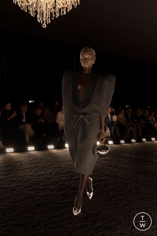 FW24 Schiaparelli Look 7