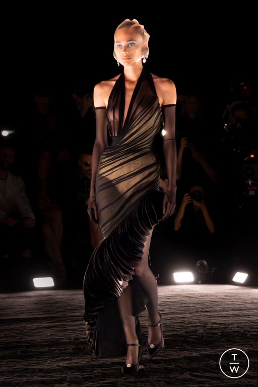 FW24 Schiaparelli Look 9