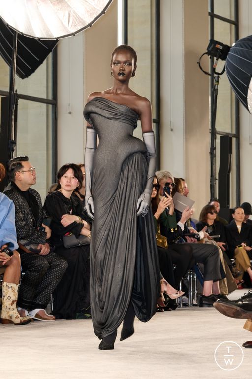 FW25 Schiaparelli Look 11
