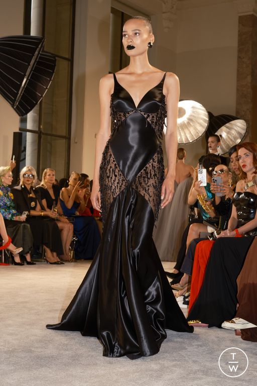 FW25 Schiaparelli Look 20