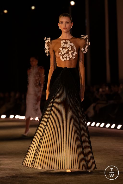 SS26 Schiaparelli Look 2