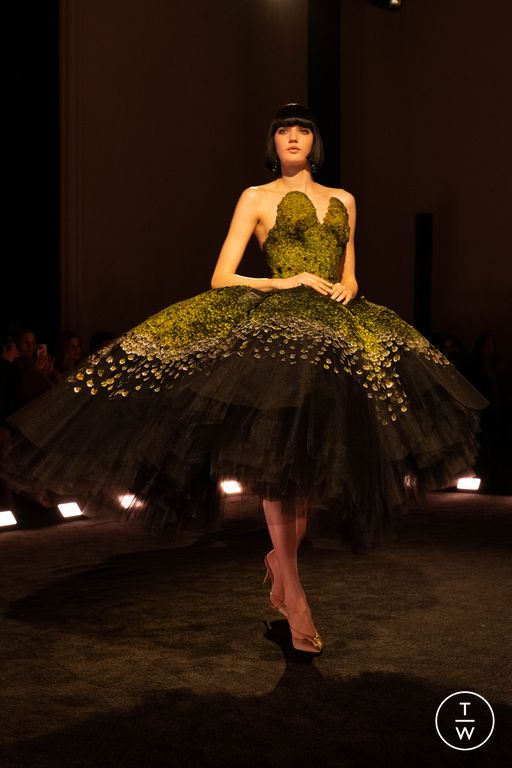 SS26 Schiaparelli Look 28