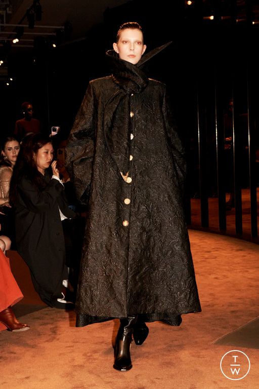 FW25 Schiaparelli Look 4