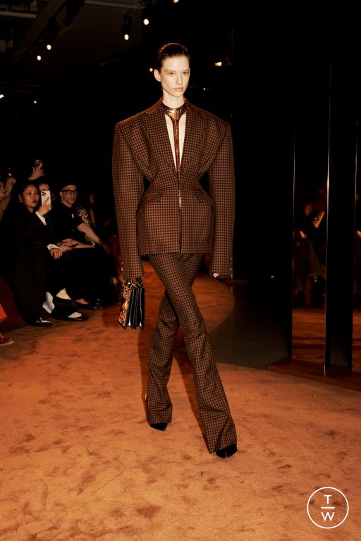 FW25 Schiaparelli Look 7