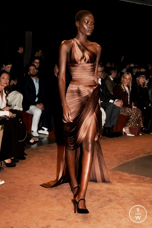 FW25 Schiaparelli Look 20