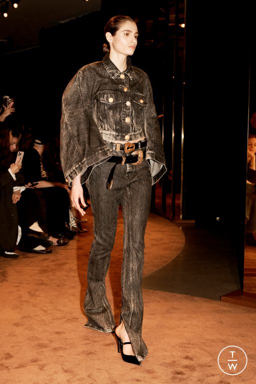 FW25 Schiaparelli Look 32
