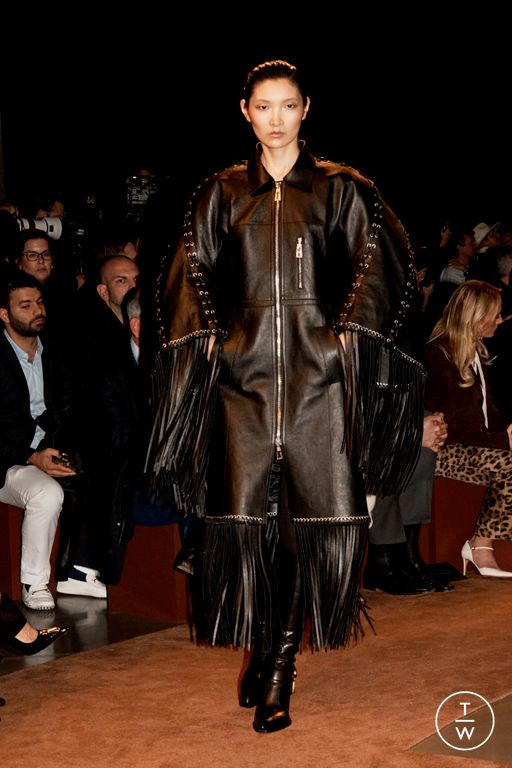 FW25 Schiaparelli Look 33