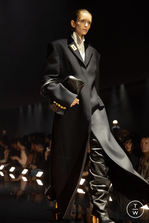FW26 Schiaparelli Look 33