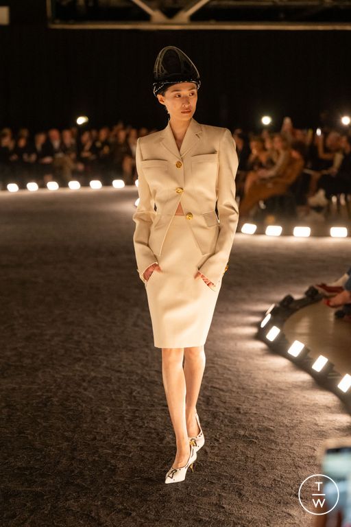 SS26 Schiaparelli Look 3