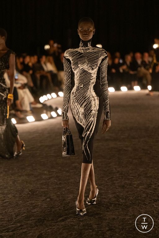 SS26 Schiaparelli Look 35