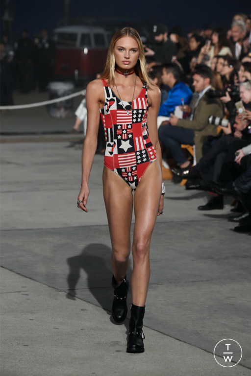 S/S 17 Tommy Hilfiger Look 38