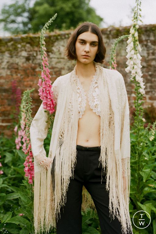 Resort 2025 Sea New York Look 1