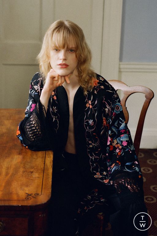 Resort 2025 Sea New York Look 6