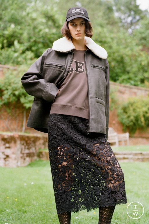 Resort 2025 Sea New York Look 26