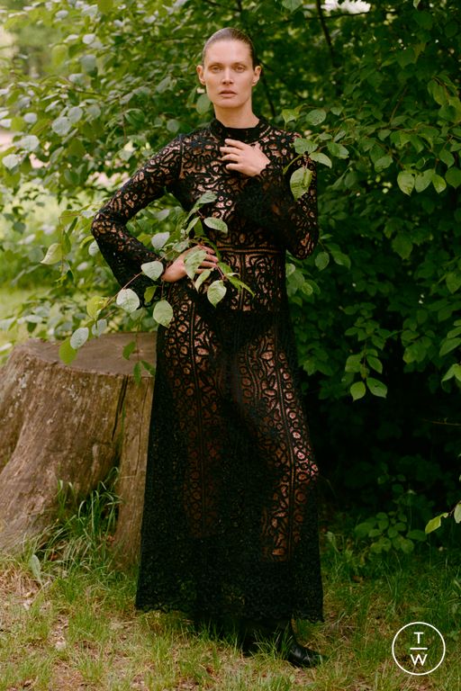 RS26 Sea New York Look 1