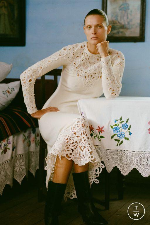 RS26 Sea New York Look 27