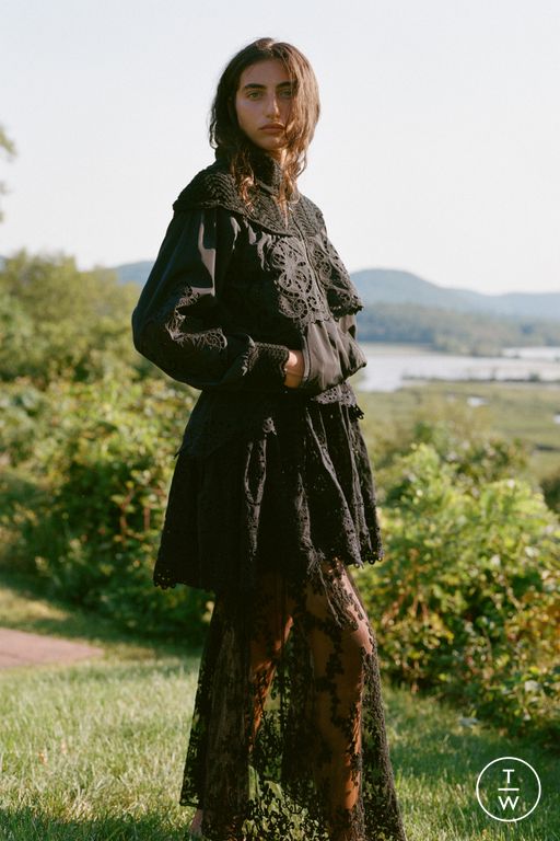 SS25 Sea New York Look 2