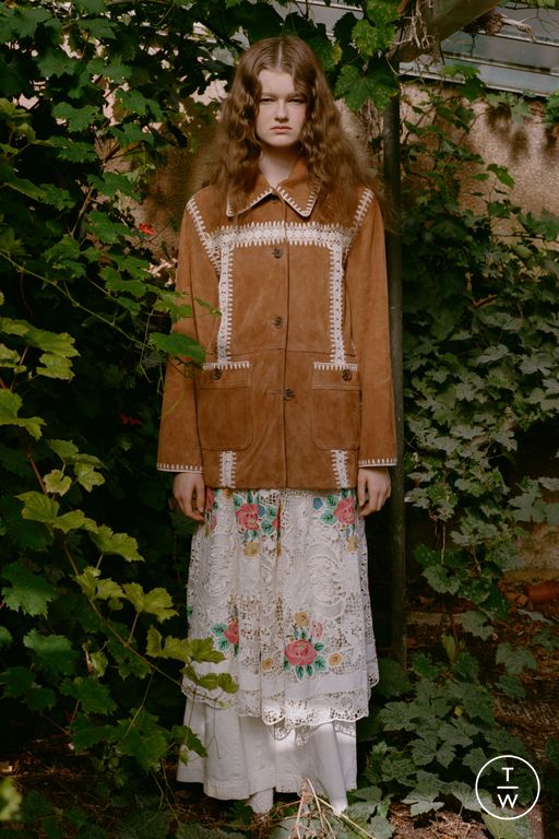 SS26 Sea New York Look 2