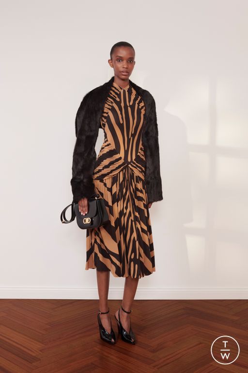 RS 26 Ferragamo Look 13