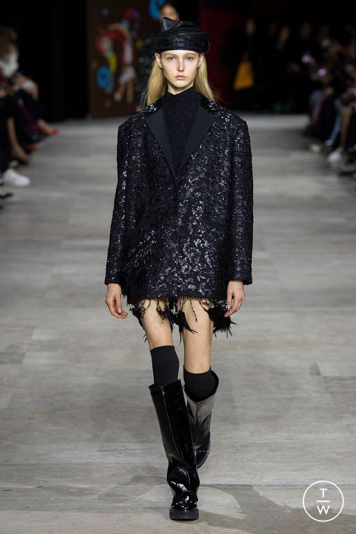 FW25 Shiatzy Chen Look 2