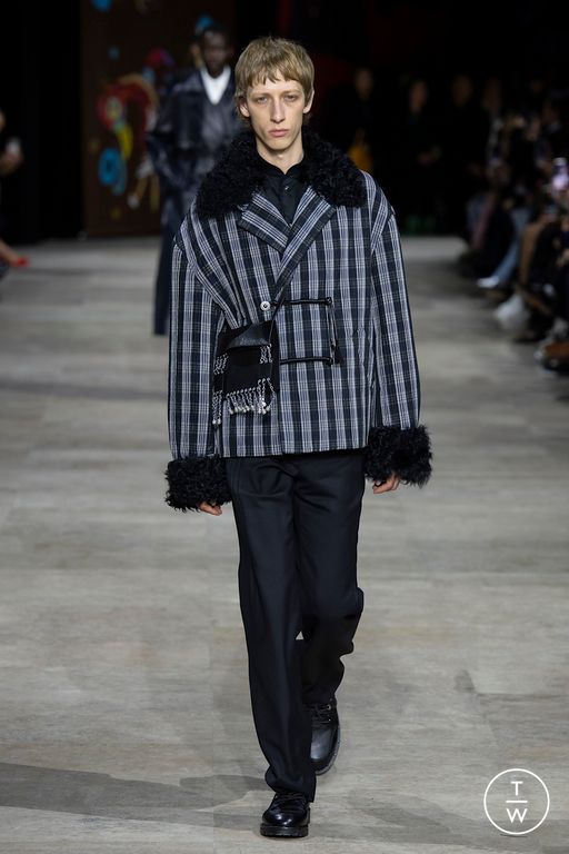 FW25 Shiatzy Chen Look 13