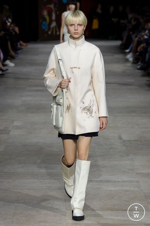 FW25 Shiatzy Chen Look 28