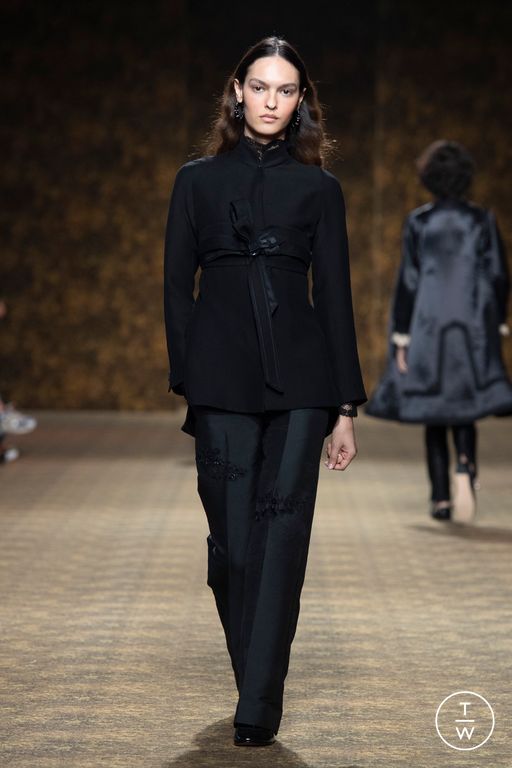 FW26 Shiatzy Chen Look 3