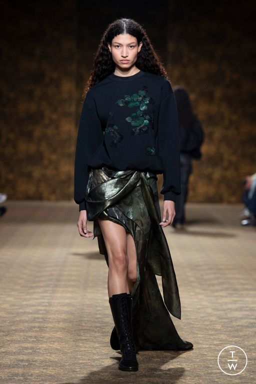 FW26 Shiatzy Chen Look 27