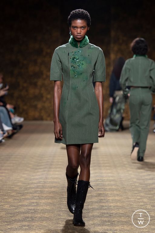 FW26 Shiatzy Chen Look 30