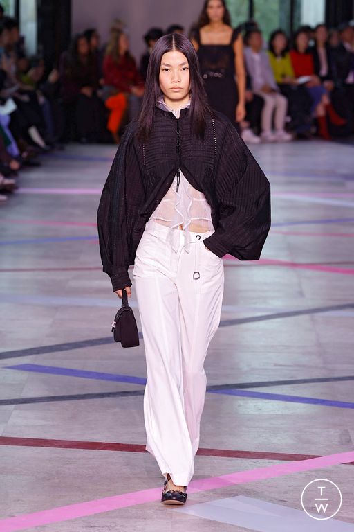 SS26 Shiatzy Chen Look 14