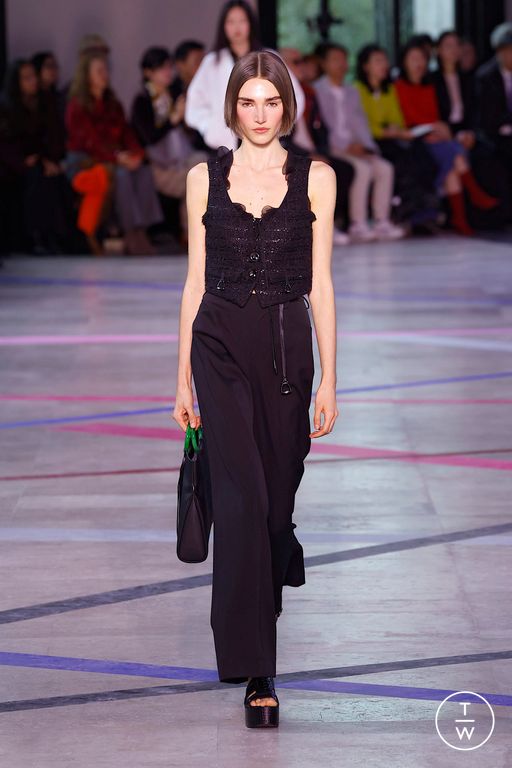 SS26 Shiatzy Chen Look 16